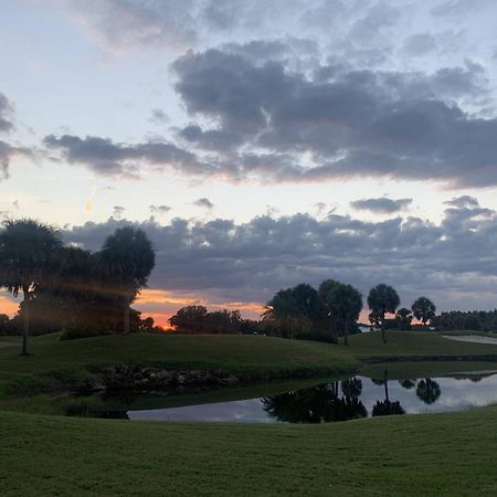 Golf And Tennis Community - Peaceful Pond Paradise - Pet Friendly Villa Wesley Chapel Exterior photo